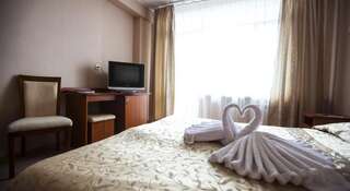 Гостиница  Байкал Листвянка Стандартный двухместный номер с 1 кроватью или 2 отдельными кроватями-4
