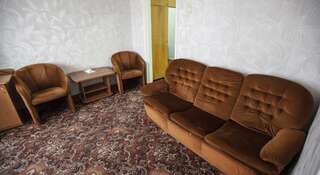Гостиница  Байкал Листвянка Семейный номер с 2 комнатами и видом на лес-4